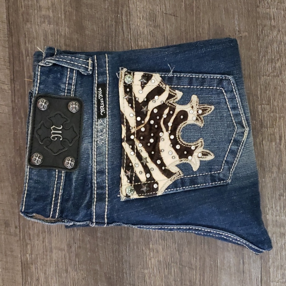 MISS ME WOMEN'S JEANS SIZE 28. EXCELLENT CONDITION.